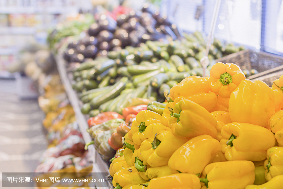 新鲜蔬菜在店里